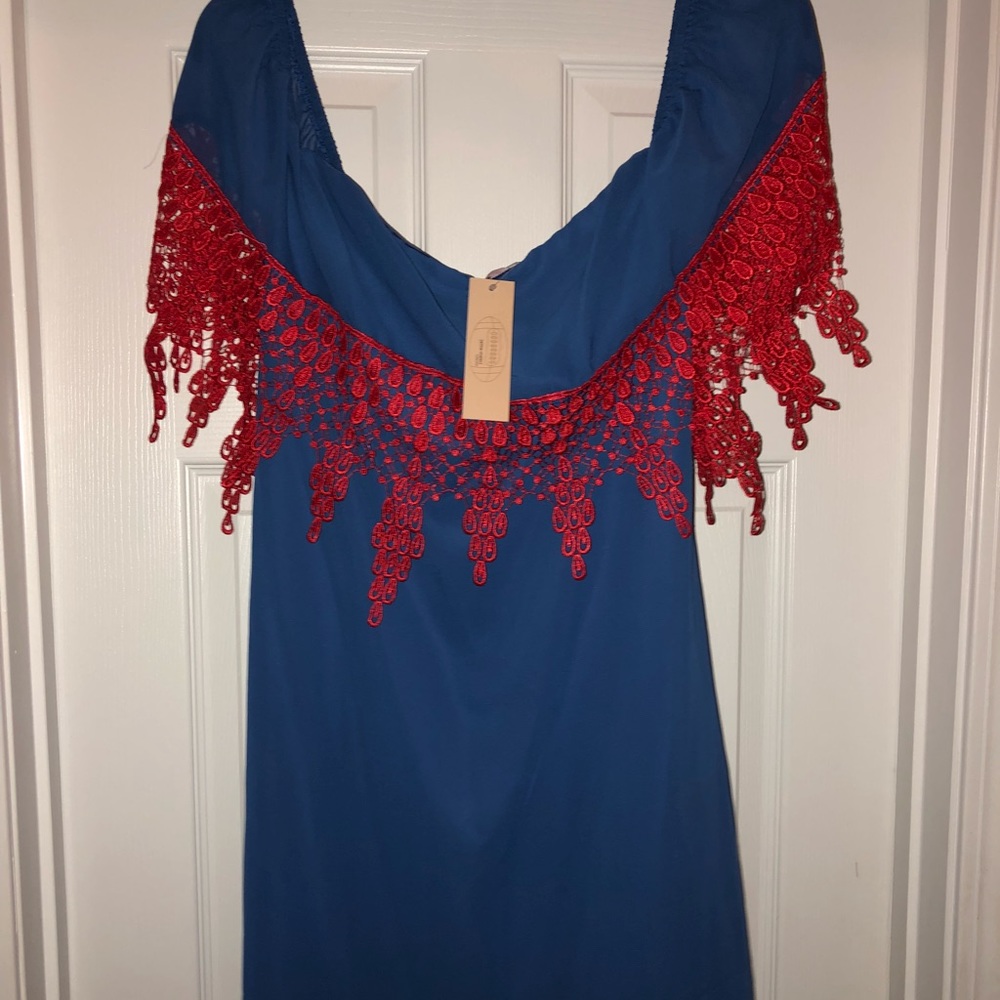 Red and blue off the shoulder lace short dress